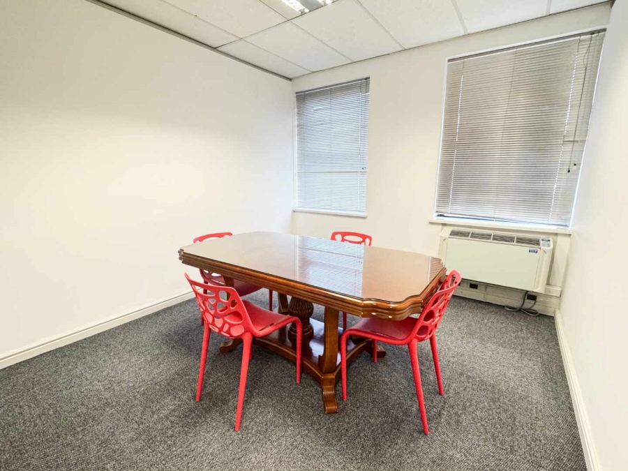 To Let Commercial Property for Rent in Mowbray Western Cape